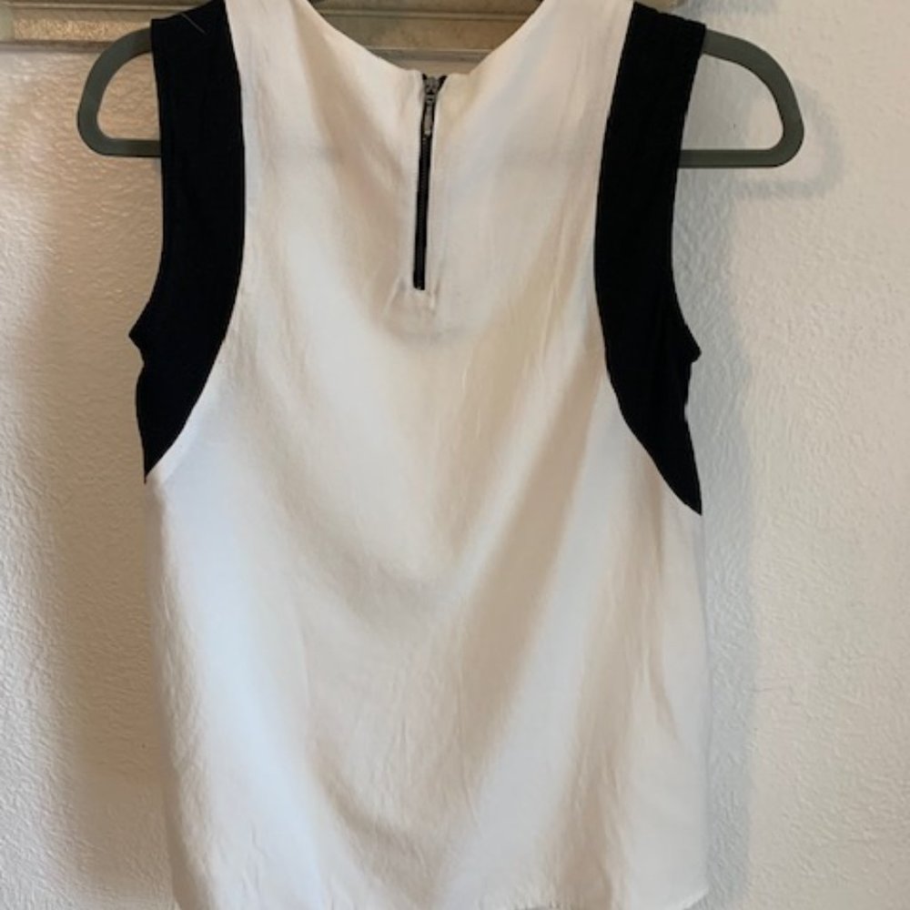 H&M Colorblock Top - Picture 3 of 5